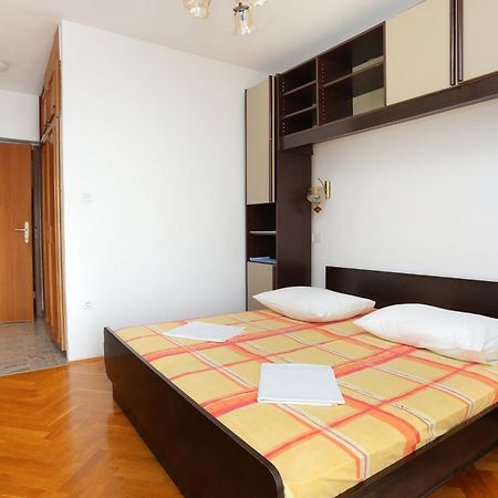 Rooms With A Parking Space Brela, Makarska - 17281 Phòng bức ảnh