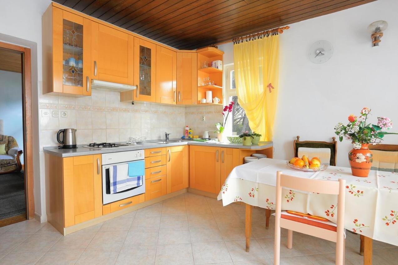 Rooms With A Parking Space Brela, Makarska - 17281 Ngoại thất bức ảnh