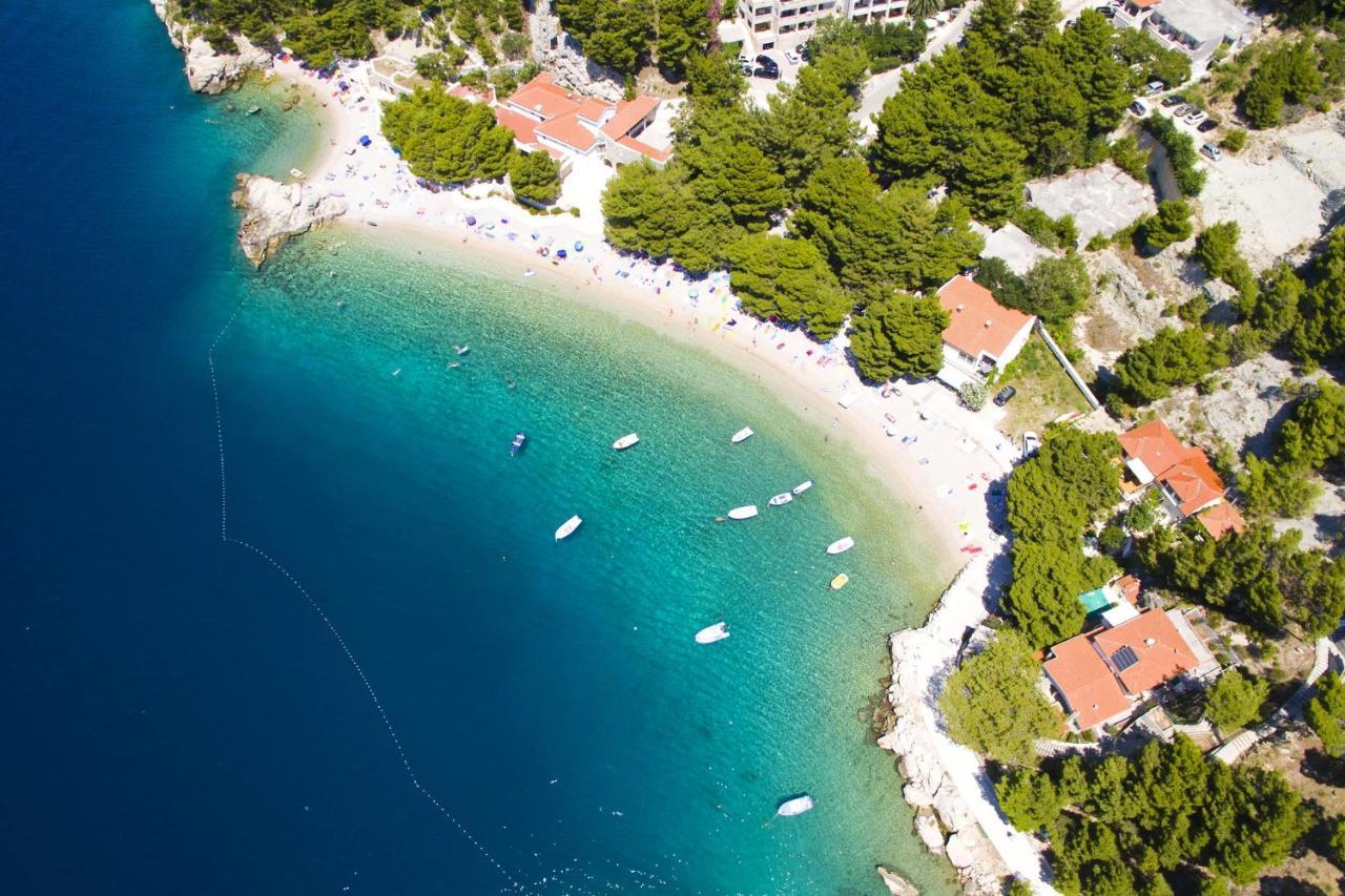 Rooms With A Parking Space Brela, Makarska - 17281 Ngoại thất bức ảnh