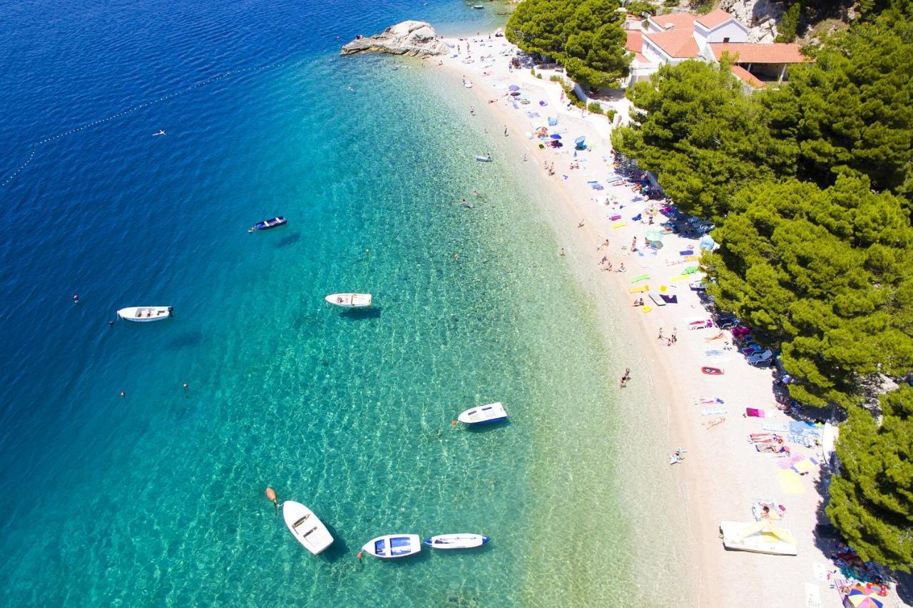 Rooms With A Parking Space Brela, Makarska - 17281 Ngoại thất bức ảnh